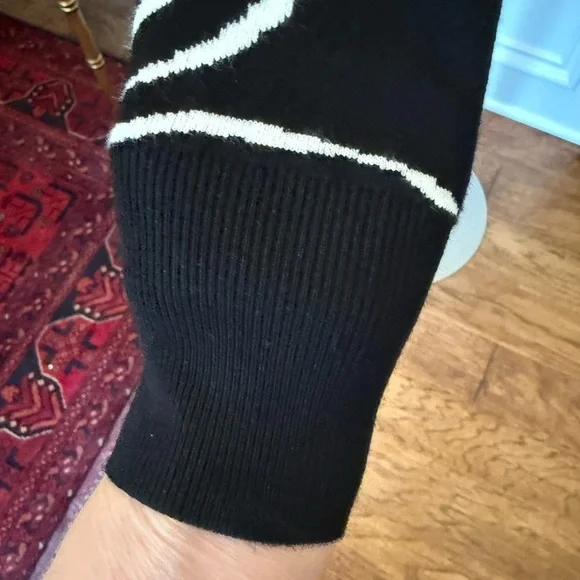 Ted Baker London Cropped Knit Sweater Size 2 or US 6 - Picture 5 of 13